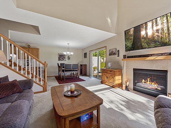 3rd image of 520 French Ln
