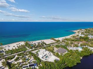 7647 Sanderling Rd, Sarasota, FL 34242
