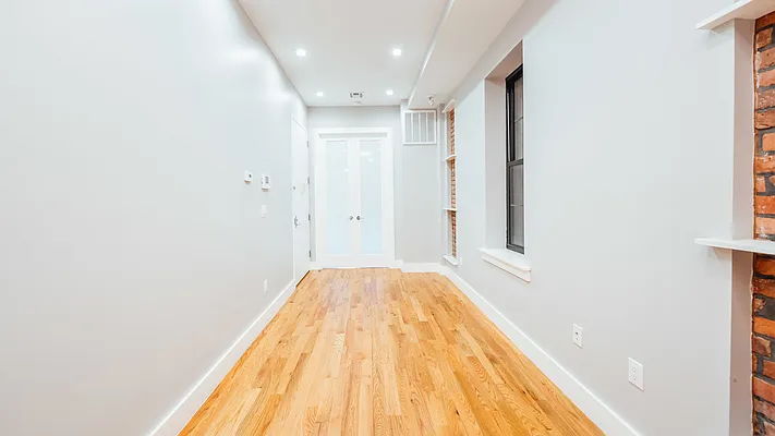 Rented by Nooklyn NYC LLC | media 5