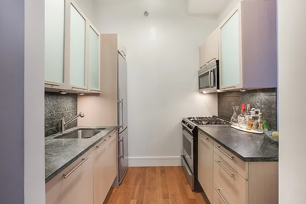 Rented by Nest Seekers International | media 19