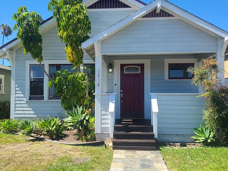 1618 Meade Ave — Photo 1