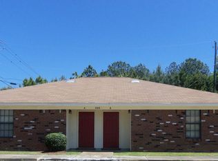 108 E Garrard Rd APT 200B, Starkville, MS 39759