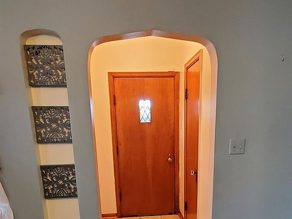 5th image of 2025 Sanford St