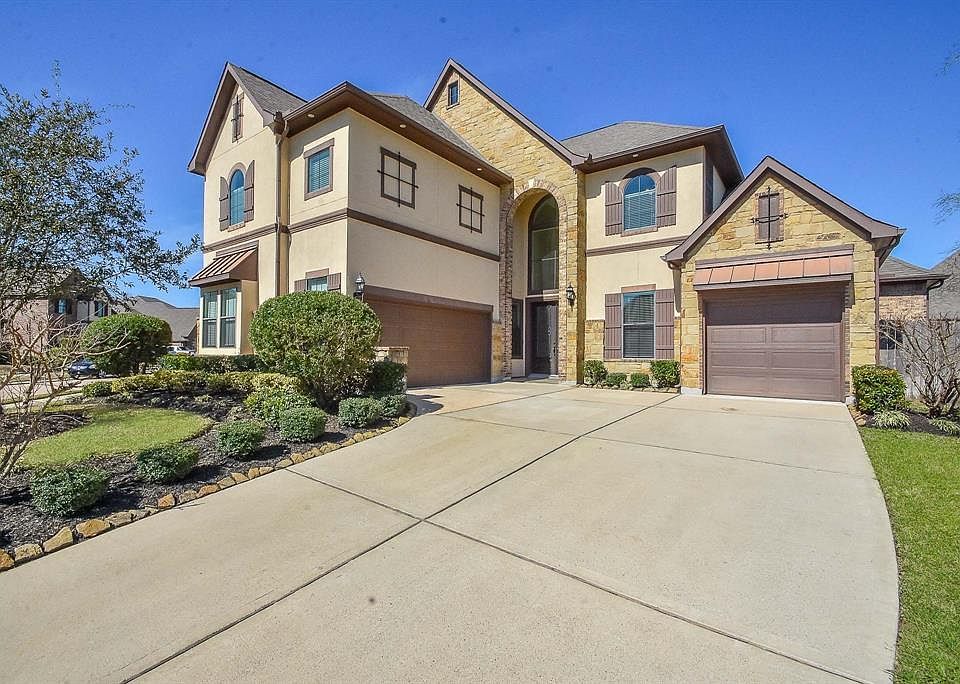1st image of 55 Genova Way Ln