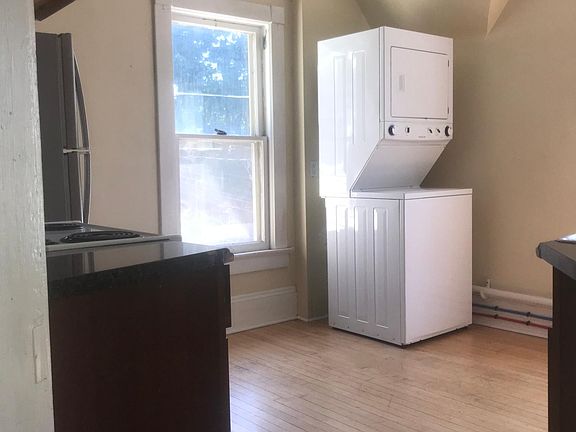 4th image of 3316 N Downer Ave