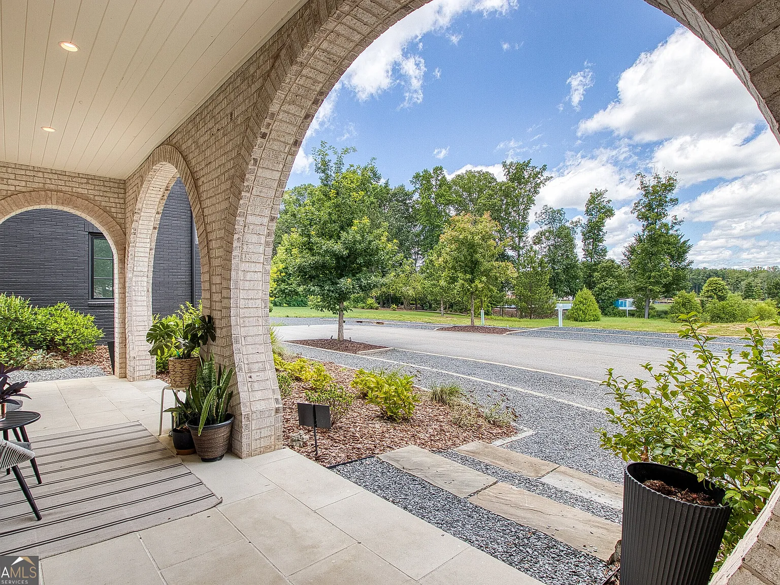 5 bed, 4.5 bath, 3417 sqft, $6,500 — Photo 3