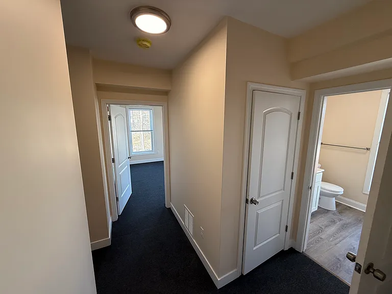 115 Main St #26 — Photo 8