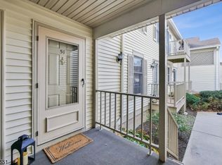 51 Jamestown Rd, Basking Ridge, NJ 07920