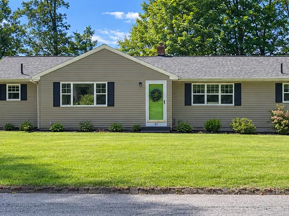 21 Newell Hill Rd #B, Sterling, MA 01564