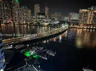 905 Brickell Bay Dr, Miami, FL 33131