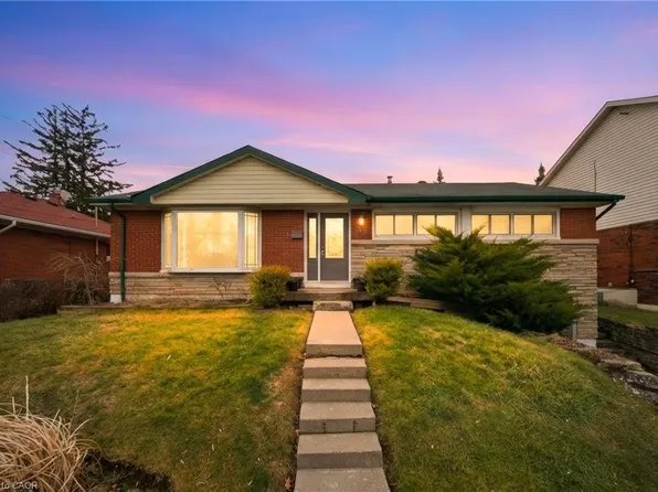 23 Battlefield Dr, Hamilton, ON L8G 1T8