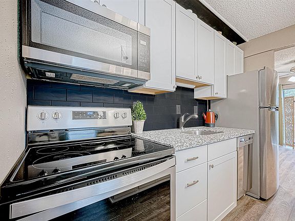 4th image of 12900 Walden Rd APT 819H