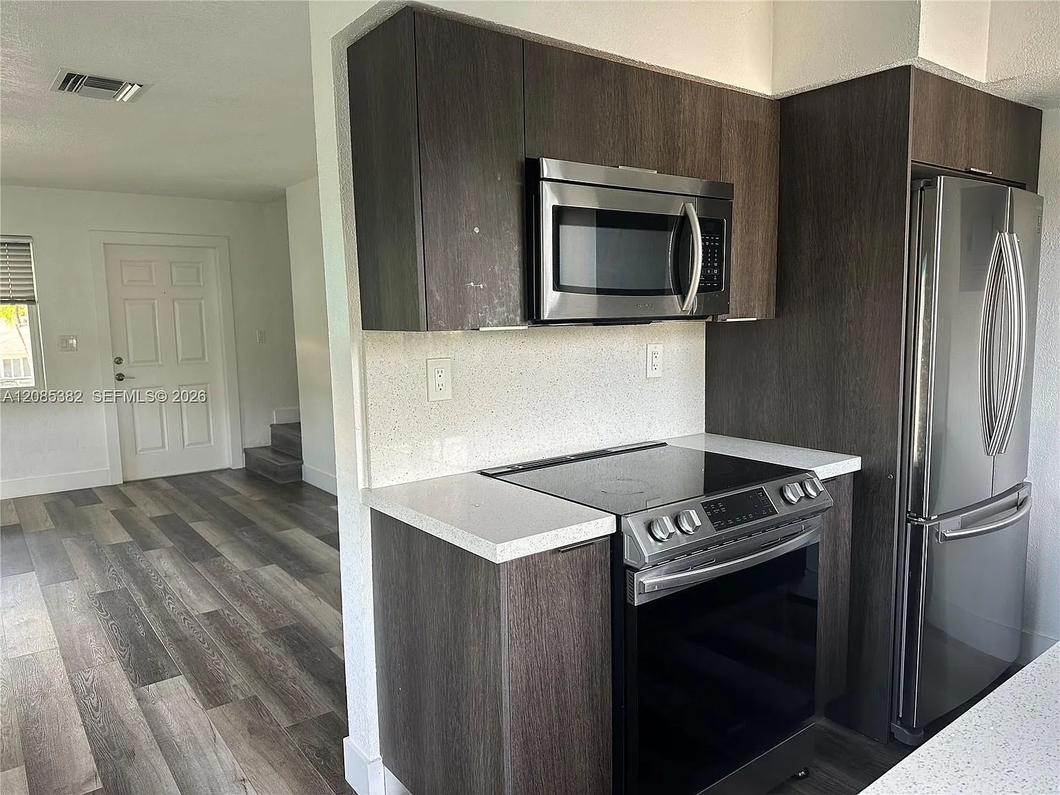 Lauderdale Park 6-33 1/2 — Photo 4