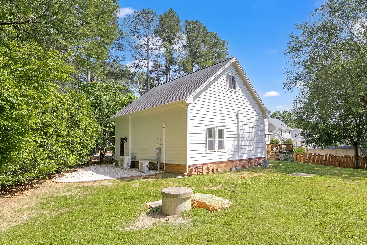Building Photo - 625 Elmwood Ct