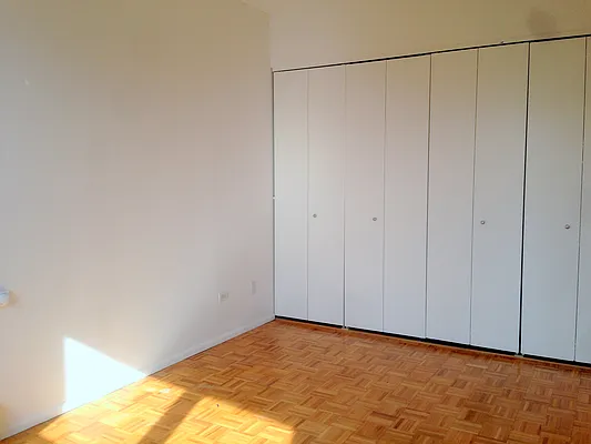 Rented by Manhattan Skyline | media 6