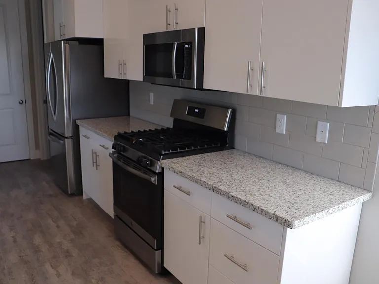 1306 Roycroft Ln #B — Photo 5