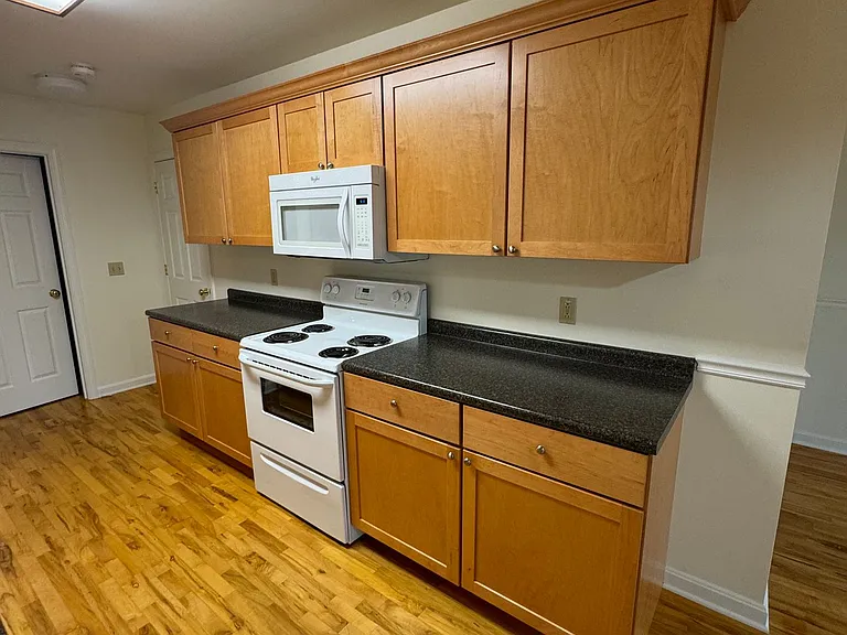 31 Sumner Ln #C — Photo 5