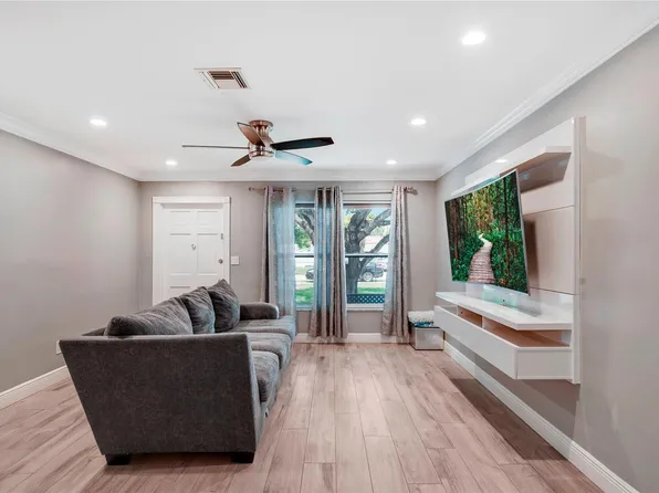 1830 N 27th Avenue, Hollywood, FL 33020