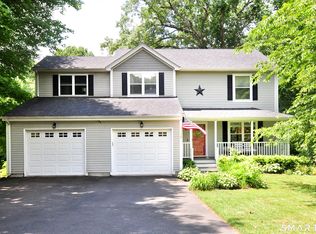 11 Spice Bush Lane, Bloomfield, CT 06002