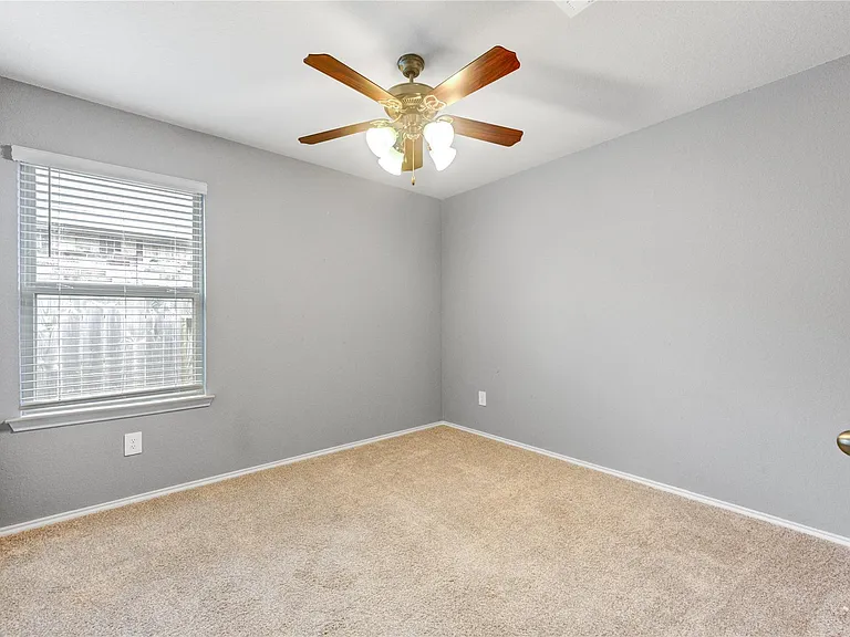 21315 Pine Mill Dr — Photo 35
