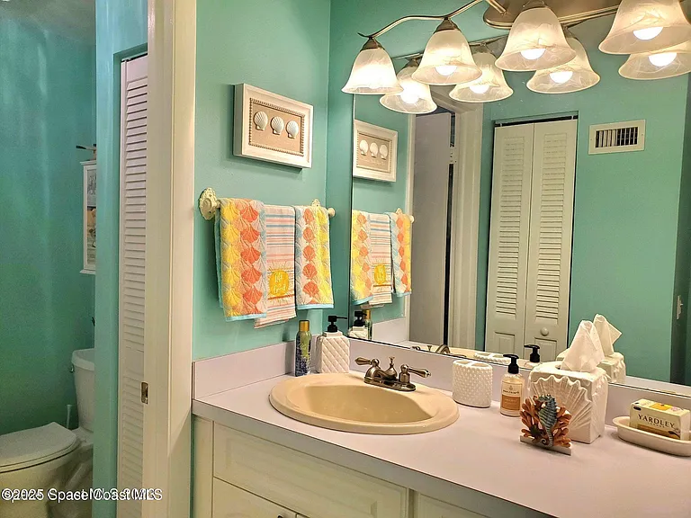 8751 Live Oak Ct — Photo 16