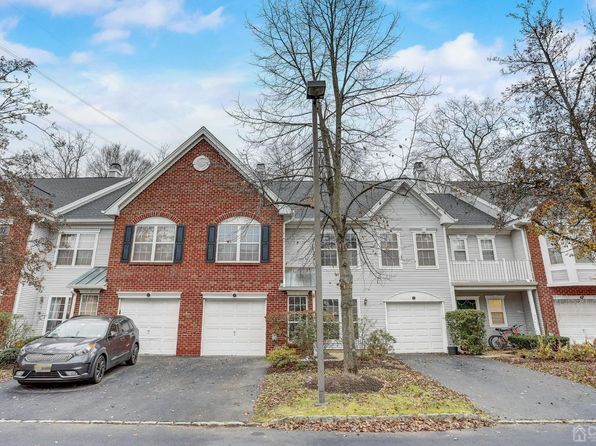 Single family homes in Plainsboro, NJ