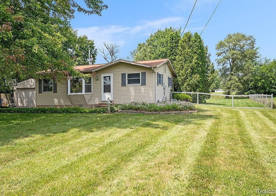 1st image of 6191 E Hill Rd