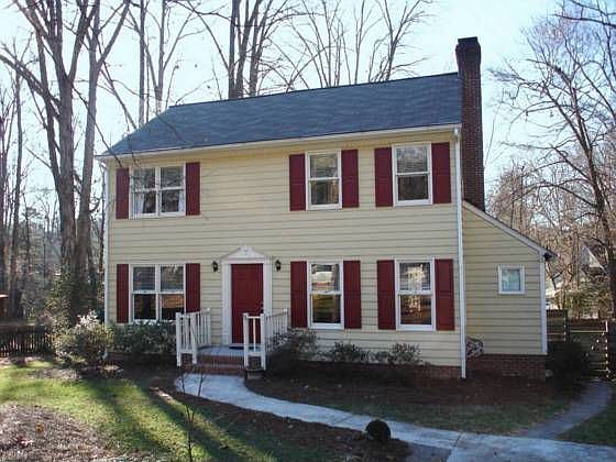 2nd image of 11 Fox Chase Ln