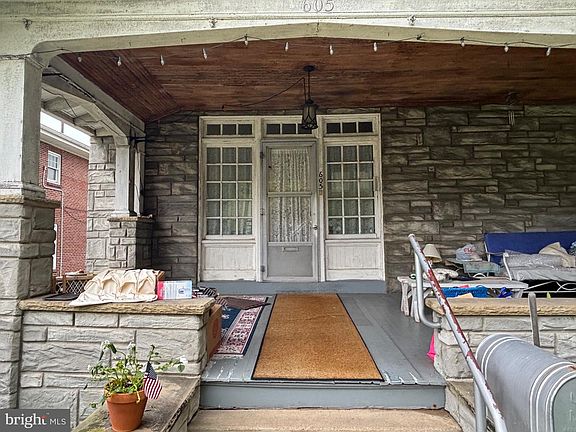 3rd image of 605 Carsonia Ave