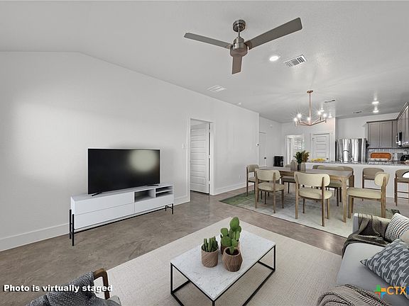 4th image of 601 Campus St