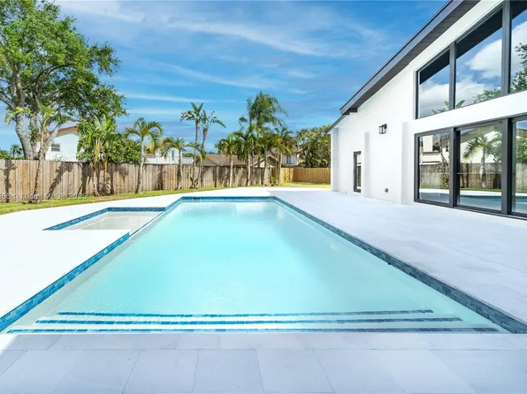 842 W Coco Plum Cir, Fort Lauderdale, FL 33324