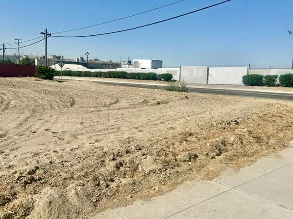 385 W Almy Ave, Fresno, CA 93706