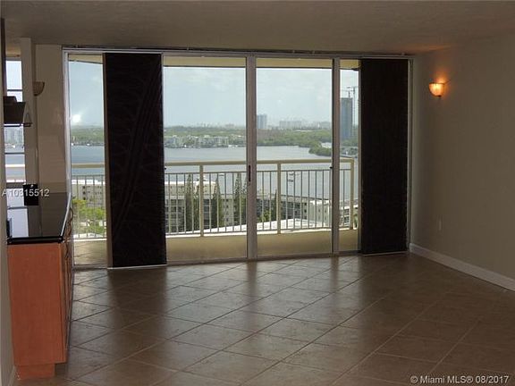 5th image of 18041 Biscayne Blvd APT 1803