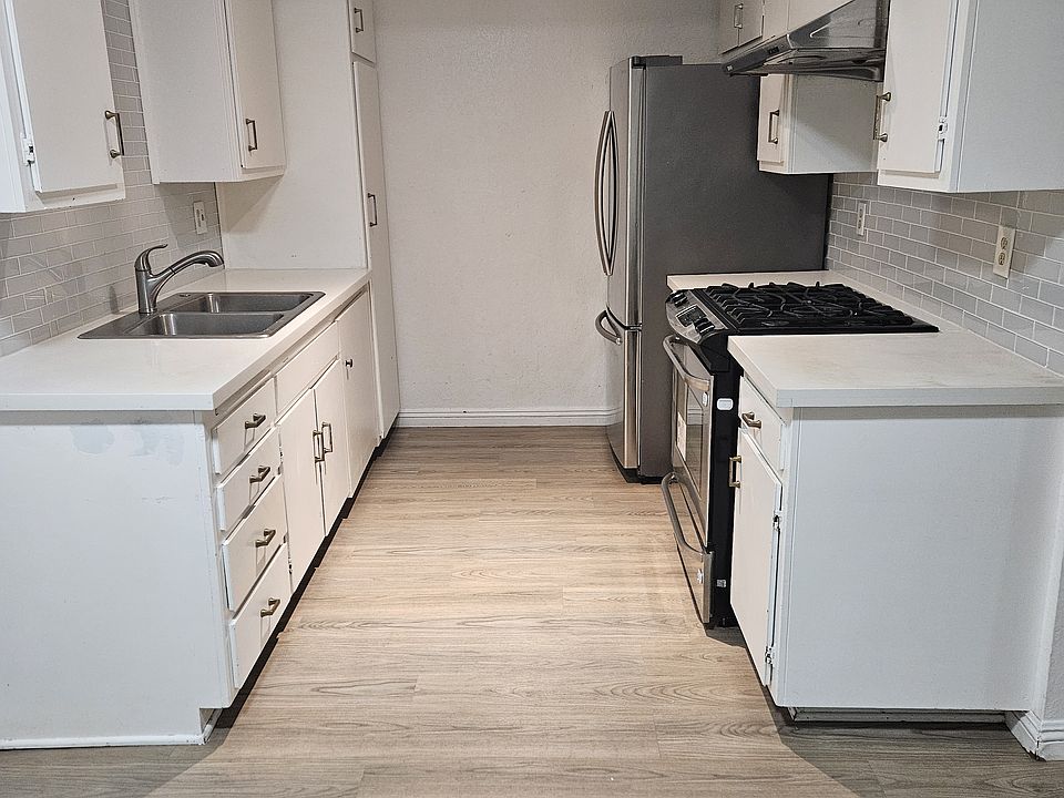 1st image of 212 S Marguerita Ave