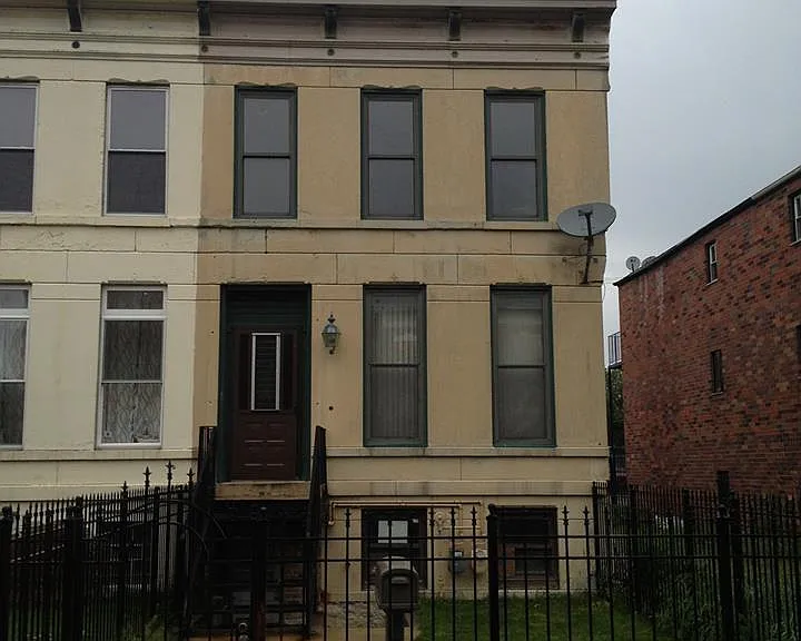 2438 W Flournoy St #2 — Photo 1