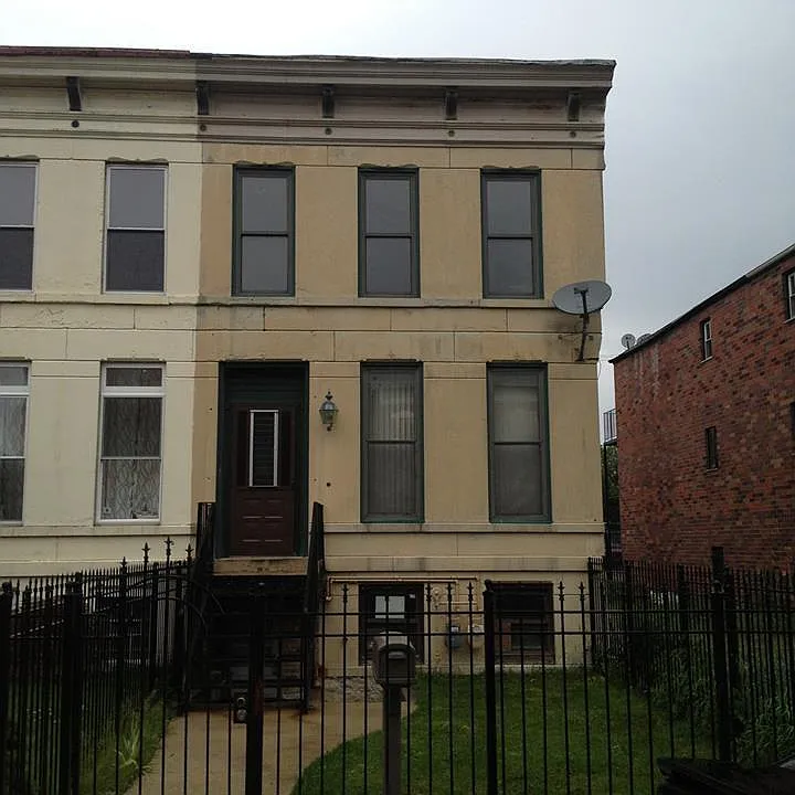 2438 W Flournoy St #2