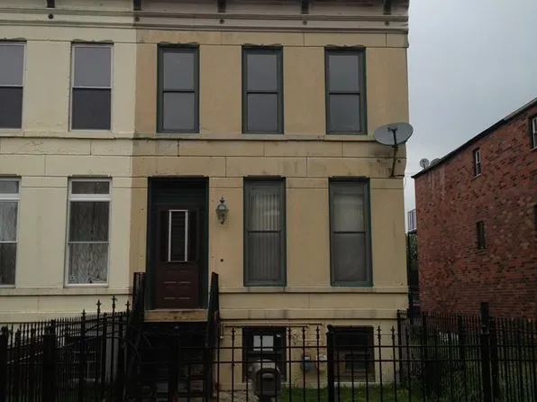 2438 W Flournoy St #2, Chicago, IL 60612