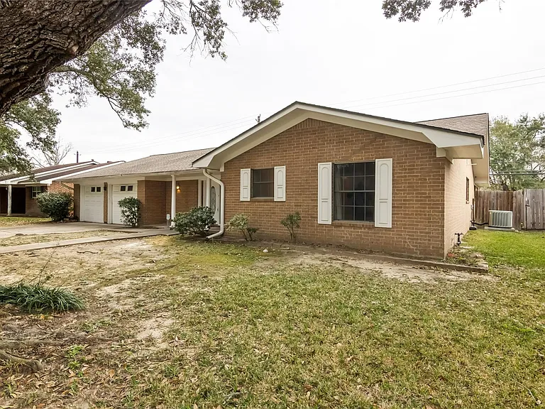 2303 Kipling St — Photo 3