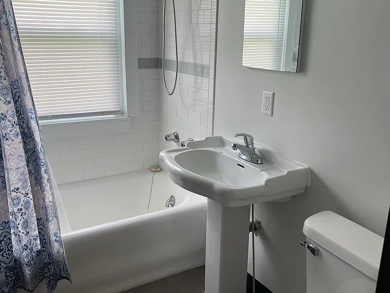 821-823 S 5th St #821 — Photo 14