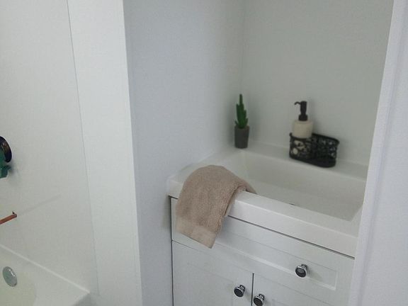 5th image of 22-12233 Ashworth Ave N #22
