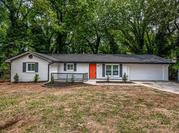 5640 Redan Cir, Stone Mountain, GA 30088