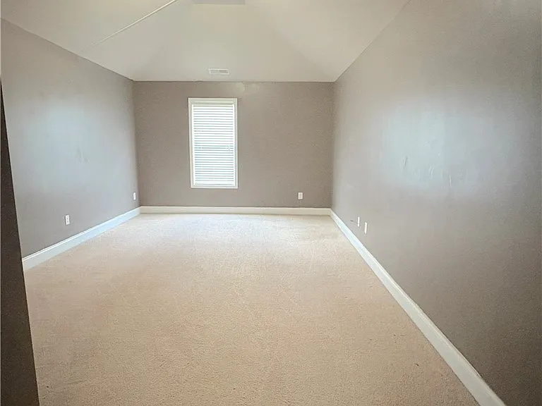 260 Trenton Pl — Photo 12