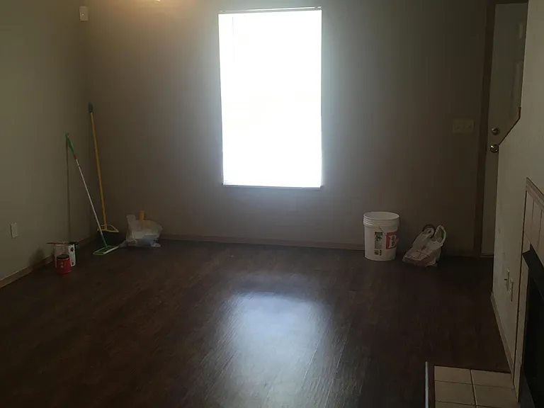1240 N Iron Horse Dr — Photo 12