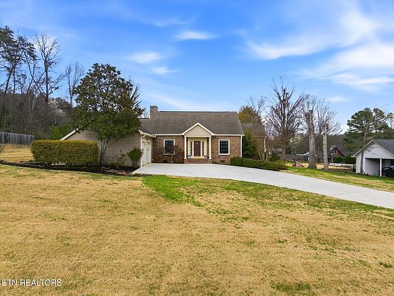 2nd image of 112 County Road 586