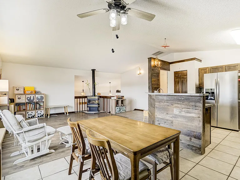 7425 Painted Rock Dr — Photo 22