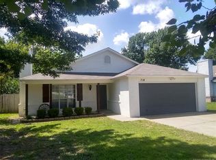 714 N Division St, Coweta, OK 74429