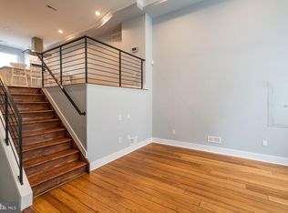 607 McClellan St, Philadelphia, PA 19148