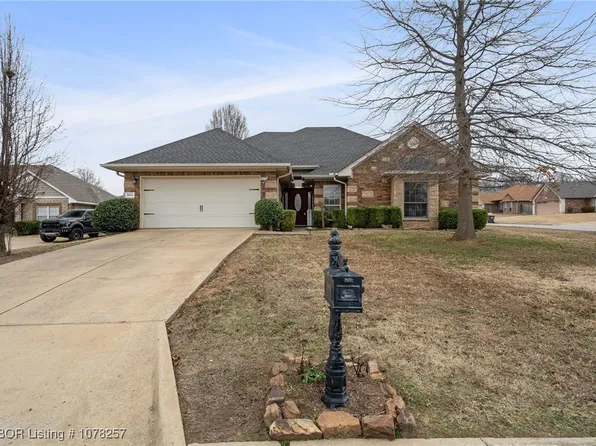 2414 Aubrie Cir, Van Buren, AR 72956
