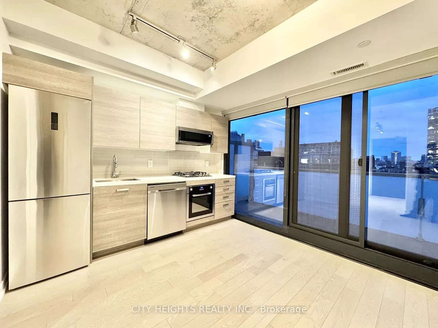 1 bed, $2,500 — Photo 4