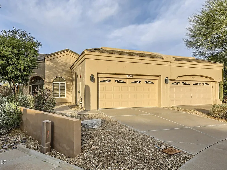 18908 N 89th Way — Photo 25
